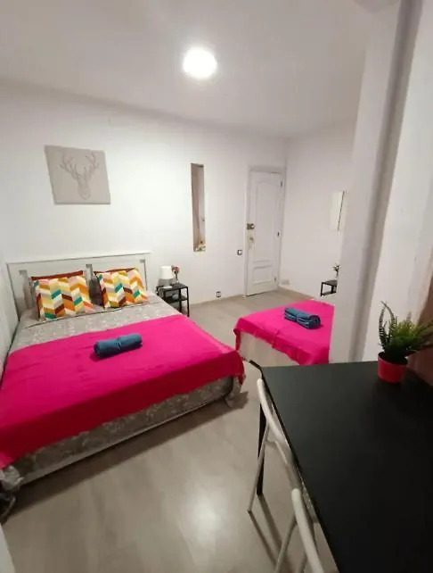 Private Room Heart Eixample Barcelona Hostel